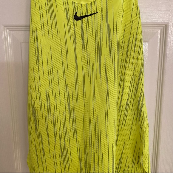 Nike Neon Yellow Dri-Fit Running Top Medium - Picture 4 of 5
